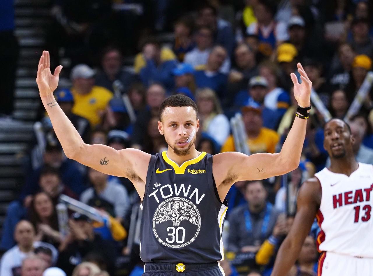 她用自己的 她用自己的