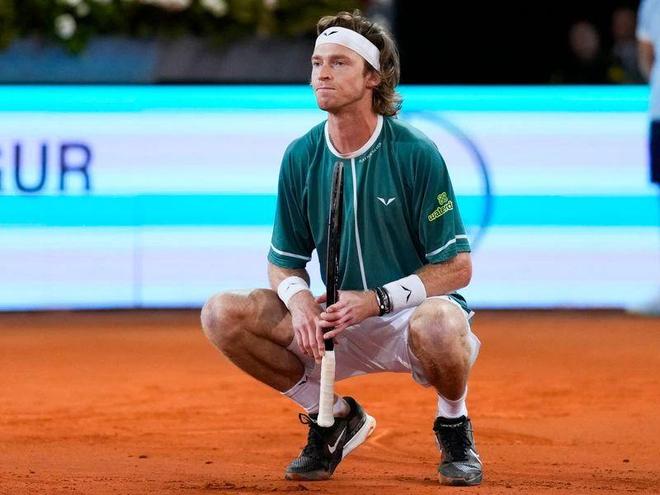 在未来的赛 在未来的赛