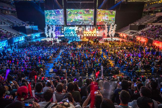 进攻中持续 进攻中持续